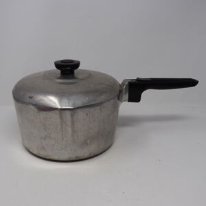 Wagner Ware Sidney 0, Magnalite 3 QT Pan With Lid #4683-P.
